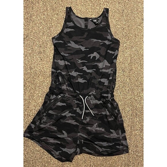 Athleta Girl On The Go Romper Girls Size XXL 16 Black Gray Camouflage Sleeveless - Picture 2 of 7